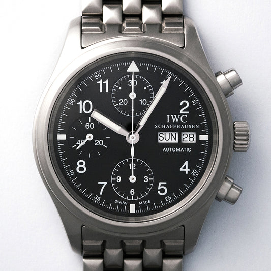 IWC, Der Fliegerchronograph, Ref. 3706, IWC-Edelstahlband (Pyramid), Box und Garantiekarte