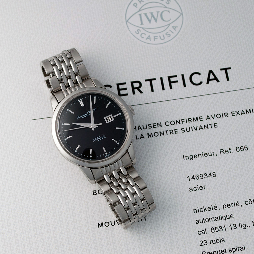 IWC Ingenieur, Ref. 666 AD, schwarzes Zifferblatt IWC-Service, IWC-Zertifikat, Original Guy Frères, Stahlarmband