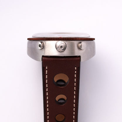 Breitling «Bullhead» Pupitre, Referenz 7101, 1971, Edelstahl, Handaufzug-Chronograph