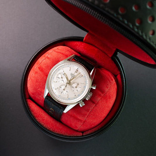 TAG Heuer Carrera 1964 Re-Edition, Referenz CS3110, Edelstahl, Lemania 1873, Racing-Lederband mit Heuer-Dornschliesse