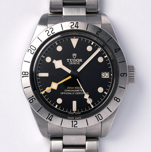 Tudor Black Bay Pro, Referenz 79470, Edelstahl, Automatik, zwei Zeitzonen, Chronometer, Full Set mit Garantie bis 25.10.2027
